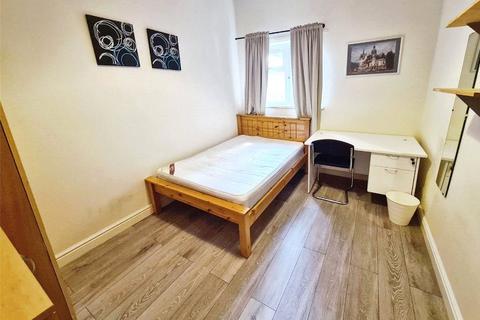 6 bedroom house to rent, Forster Road, Hampshire SO14