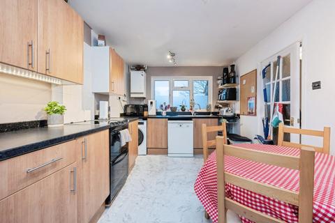 undefined, Spoondell, Dunstable LU6