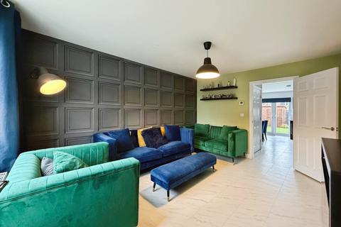 3 bedroom semi-detached house for sale, Carter Drive, Hessle, HU13 9AH