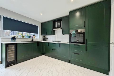 3 bedroom semi-detached house for sale, Carter Drive, Hessle, HU13 9AH