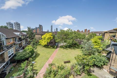 3 bedroom flat for sale, Battersea Bridge Road, Battersea, London, SW11