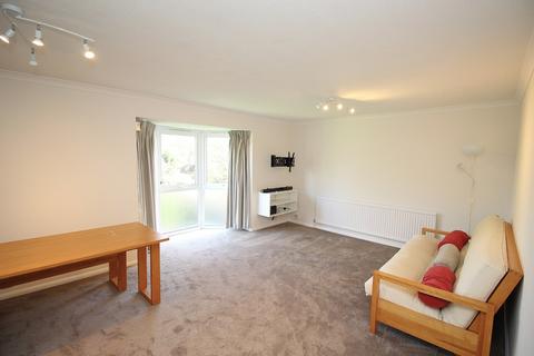undefined, Queens Road, Kingston Upon Thames KT2