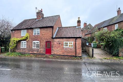 undefined, Ton Lane, Lowdham