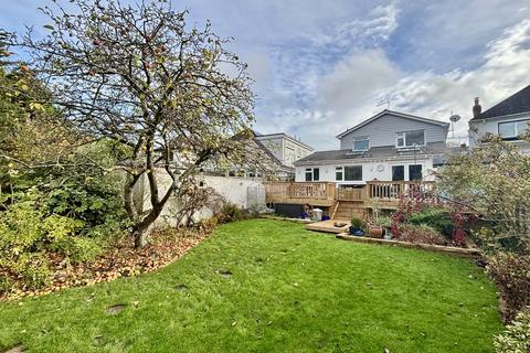 3 bedroom detached house for sale, Clarendon Road, Broadstone