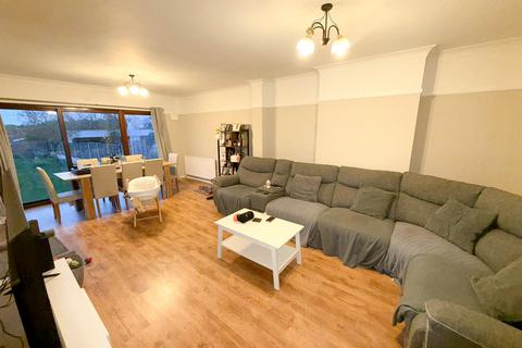 undefined, Broad Walk, Hockley