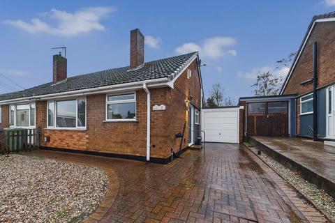 2 bedroom semi-detached bungalow to rent, Station Road, North Wingfield