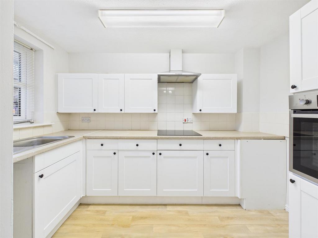 Kitchen: