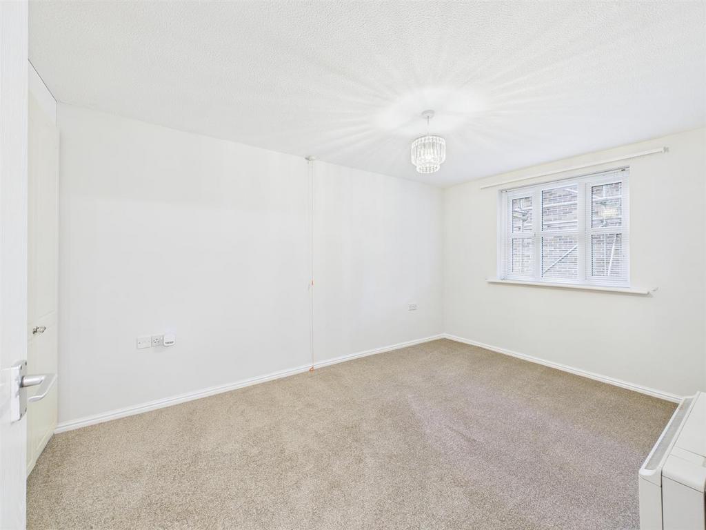 Bedroom: