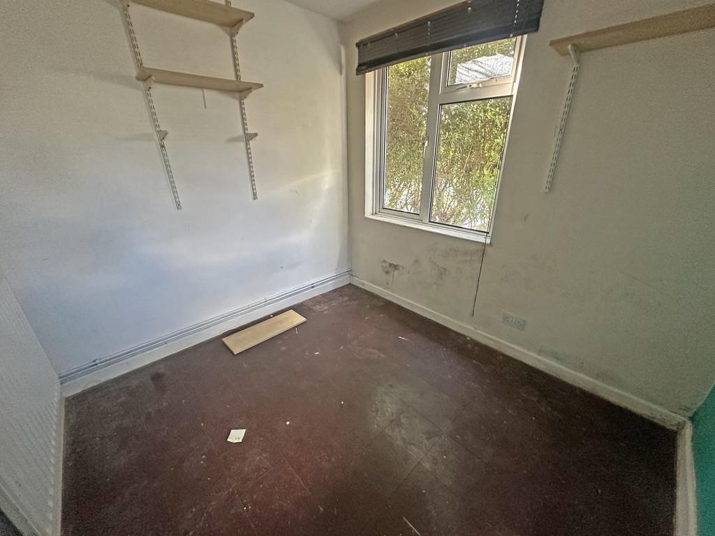 Third bedroom (1)