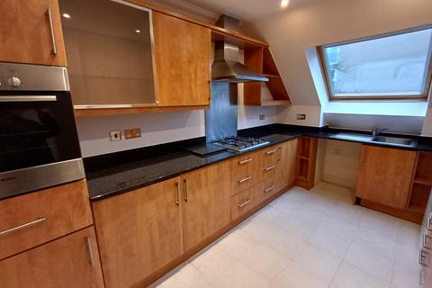 2 bedroom apartment to rent, Christchurch Road, Bournemouth