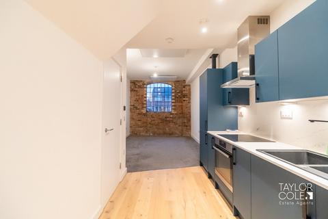undefined, Tolson Court, Fazeley