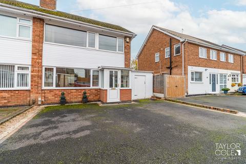3 bedroom semi-detached house for sale, Hayworth Close, Tamworth
