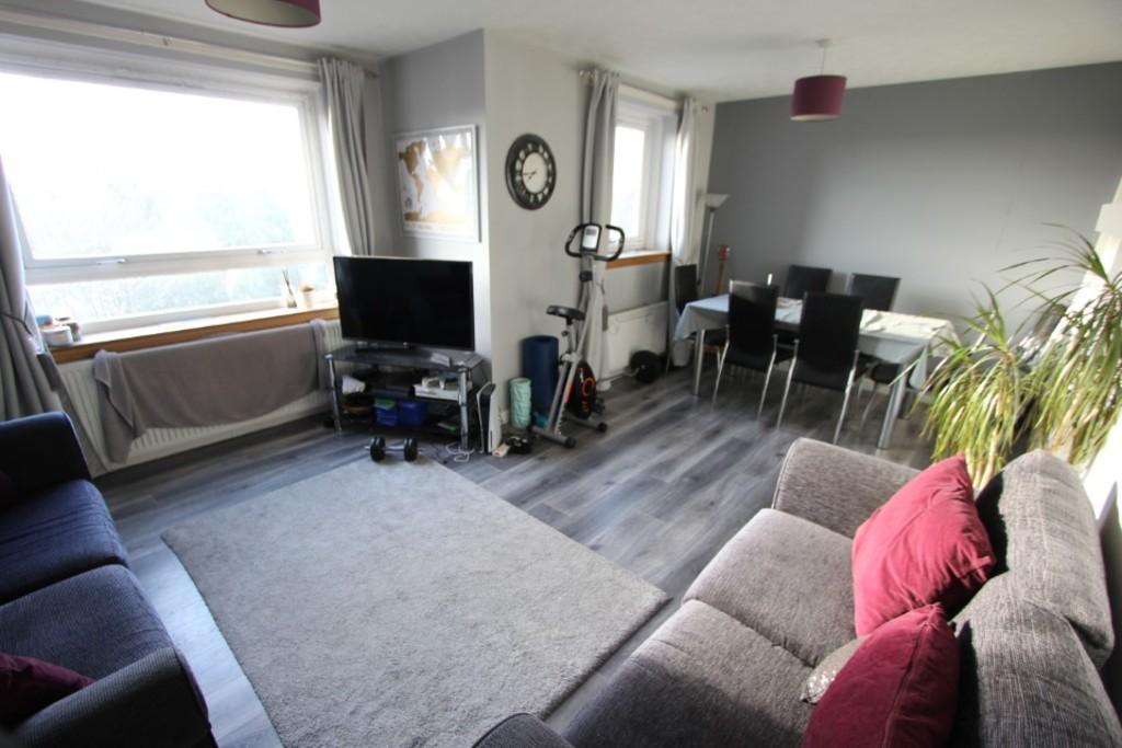 Lounge / Dining area