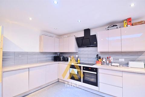 6 bedroom terraced house to rent, Heeley Road, Selly Oak, Birmingham B29