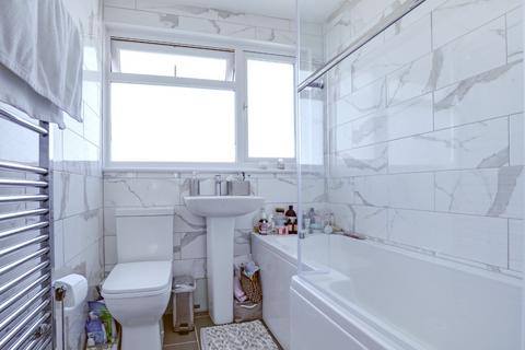4 bedroom semi-detached house for sale, Lower Road, Teynham, Sittingbourne, Kent, ME9 9DR