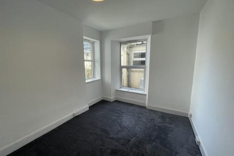 1 bedroom ground floor flat to rent, Berkeley Vale, Cornwall TR11