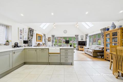 3 bedroom detached bungalow for sale, Farm Close, Ravenstone