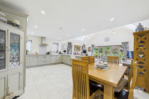 undefined, Farm Close, Ravenstone