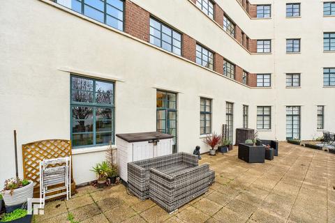 undefined, Woodlands, Penarth CF64