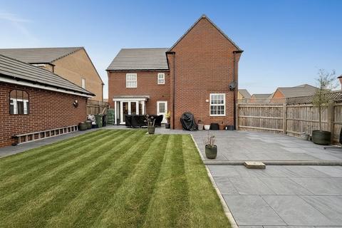 4 bedroom detached house for sale, Skylark Avenue, Southminster