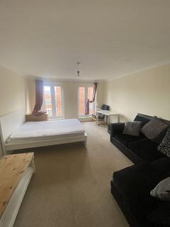 5 bedroom end of terrace house to rent, Shakespeare Avenue, Bristol, BS7