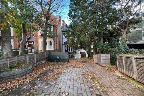undefined, Shrewsbury Lane, Greenwich, SE18