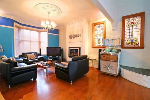 4 bedroom semi-detached house for sale, Birmingham Road, Walsall