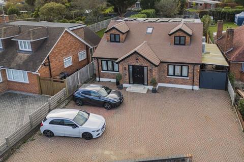 5 bedroom detached house for sale, Brackendene, Wilmington