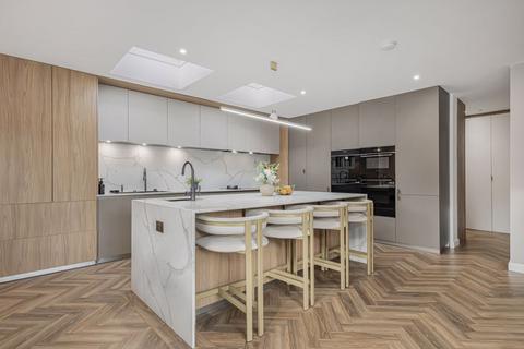 5 bedroom detached house for sale, Brackendene, Wilmington