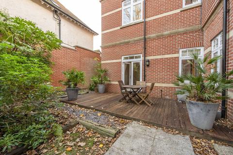 undefined, Arthur Road, Wimbledon Park, London, SW19