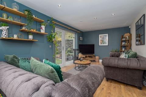 4 bedroom detached house for sale, 7 Vale Court, Mill Fold Way, Ripponden