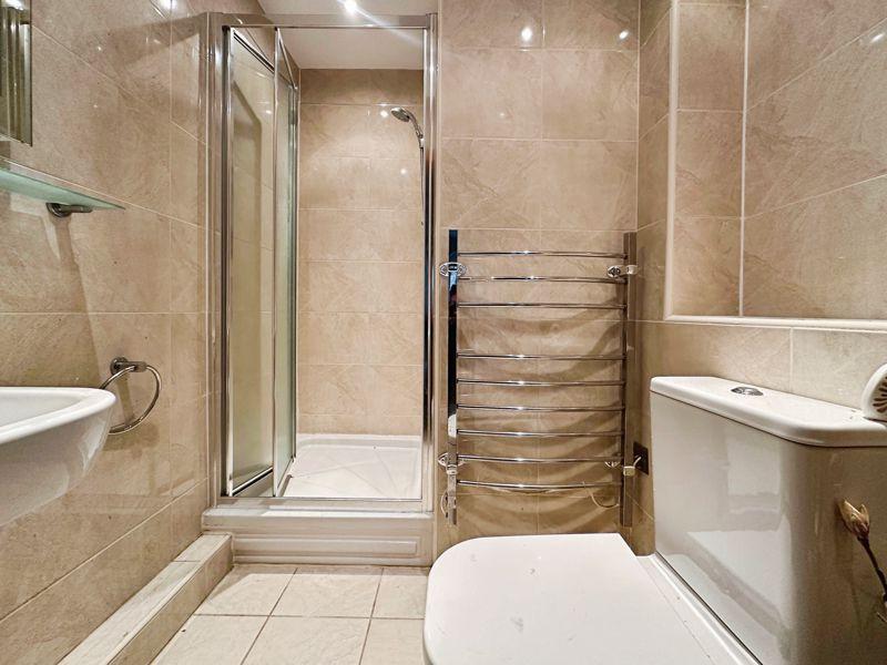 Ensuite