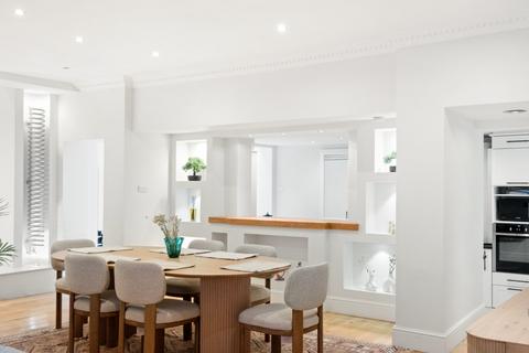 undefined, Childs Walk, Earls Court, London