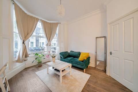 2 bedroom apartment for sale, Weltje Road, London, W6