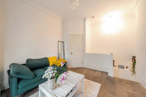 2 bedroom apartment for sale, Weltje Road, London, W6
