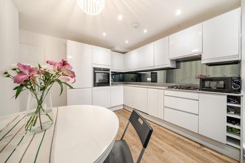 2 bedroom apartment for sale, Weltje Road, London, W6