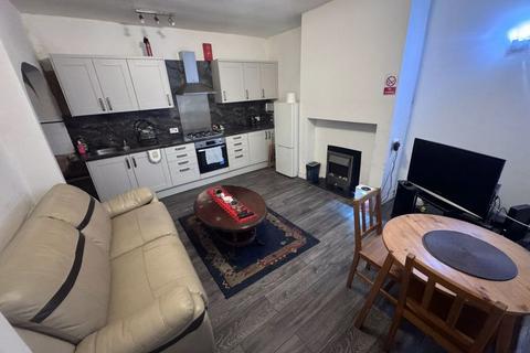 1 bedroom terraced house to rent, Fair Street, Huddersfield