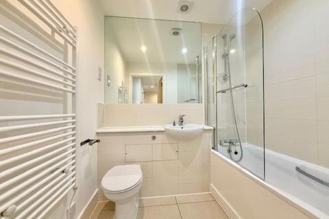 1 bedroom property to rent, Long Lane, SE1