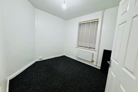 undefined, Valence Avenue, Dagenham RM8