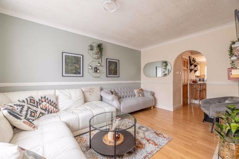 4 bedroom terraced house for sale, Long Readings Lane, Slough