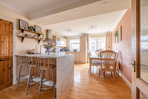 4 bedroom terraced house for sale, Long Readings Lane, Slough