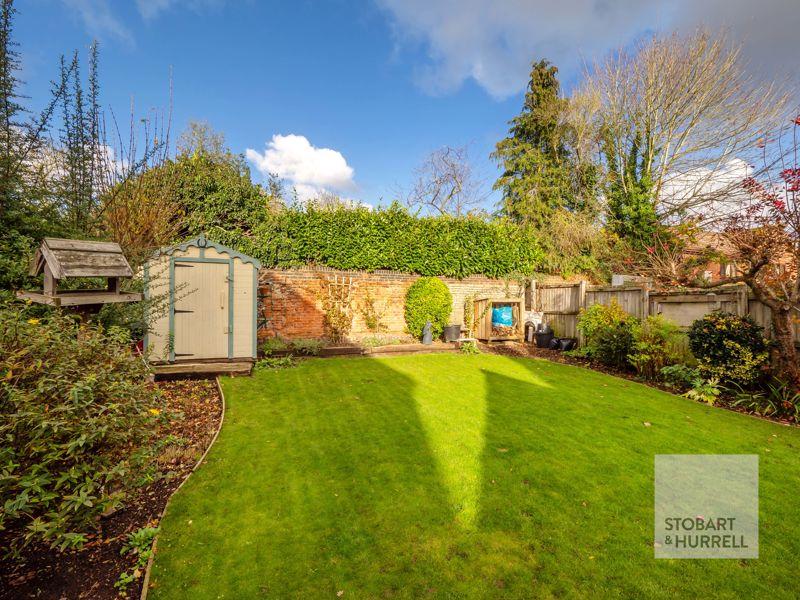 Lawn Garden