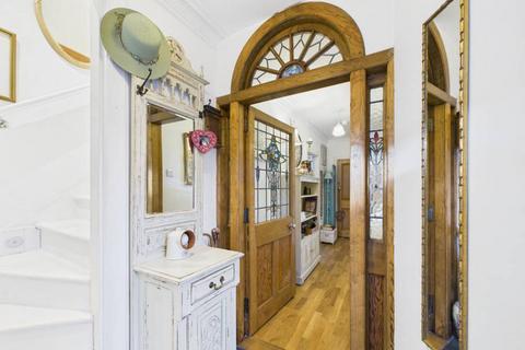 undefined, Whitehills AB45