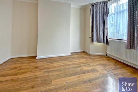 undefined, Upton Road, Hounslow TW3