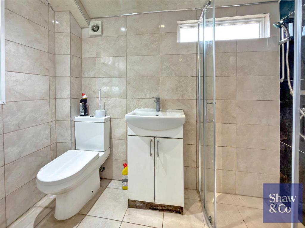 Shower Room.jpeg