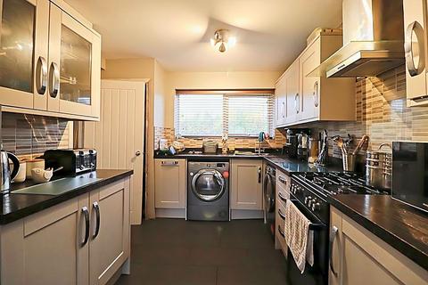 undefined, Pin Mill, Basildon