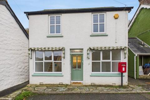 undefined, Porthallow, St Keverne, Close proximity to the beach