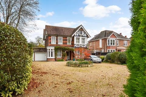 undefined, The Avenue, Chichester, PO19