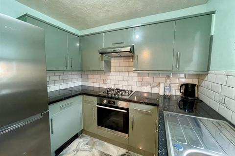 undefined, Bakers Gardens, Carshalton SM5