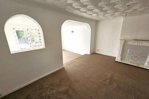 3 bedroom semi-detached house to rent, Foster Avenue, Cannock WS12